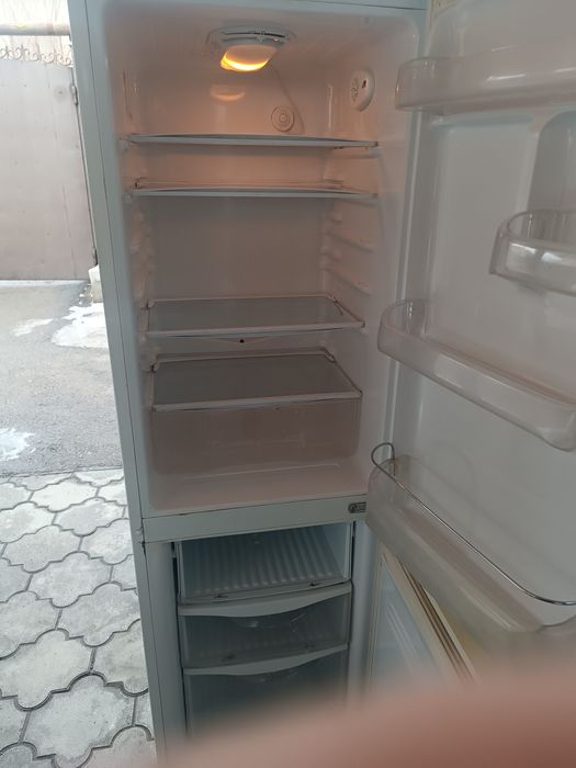 Холодильник бу..