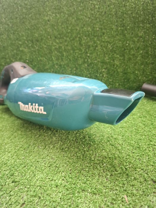 Безчеткова нова прахосмукачка на Makita DCL284F