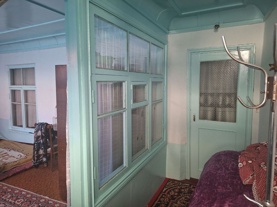 Уй сотилади ер нархида 3.7 сотихли 85000