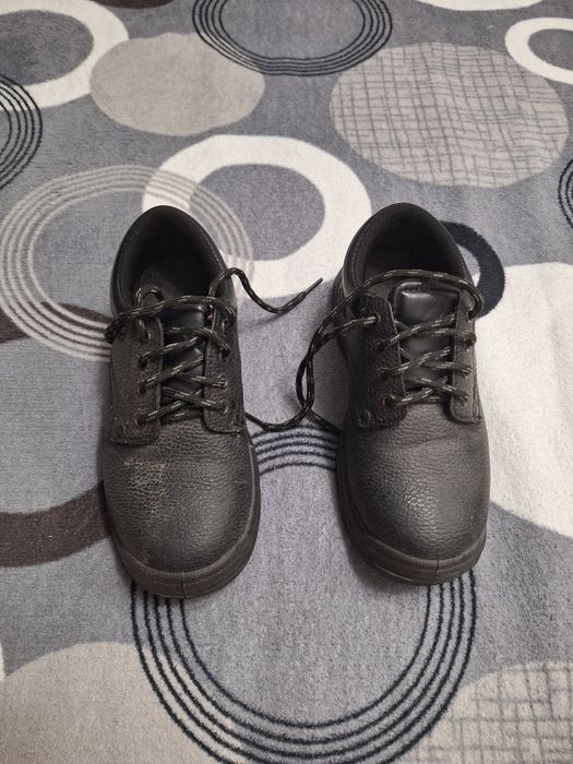 Pantofi lucru 41