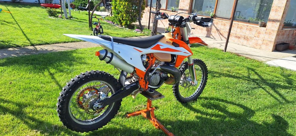 Продавам  KTM EXC 300