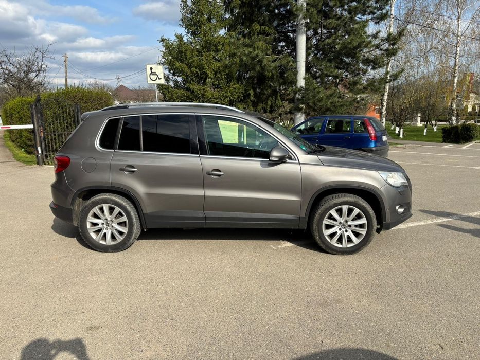 Vând  Volkswagen Tiguan 4X4