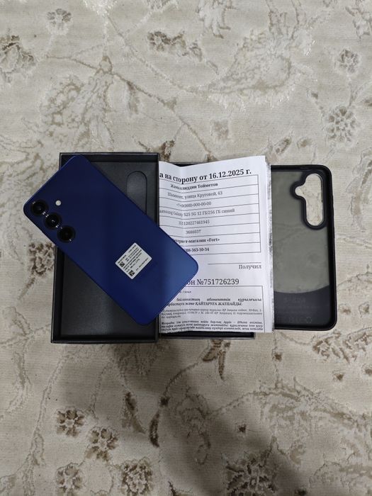 Продам Самсунг S25  12/256 gb