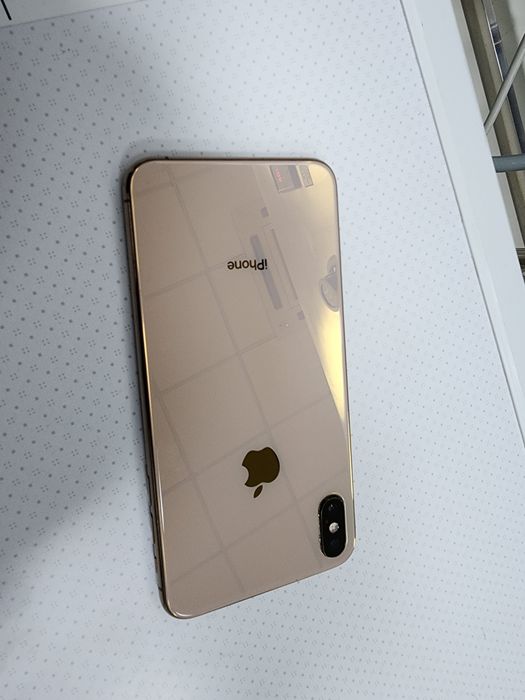 Iphone XS Max KH/A Gold Bat 100% Uselenniy Srochna Toshkent