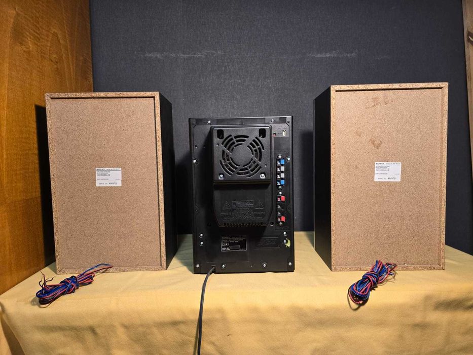 Музыкальный центр Sony 77