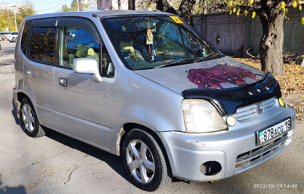 Продам машину HONDA CAPA