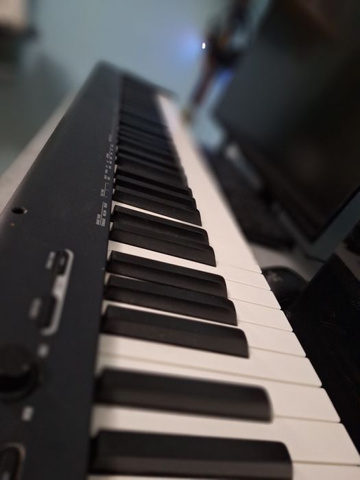 Vând pian CASIO CDP-S100BK