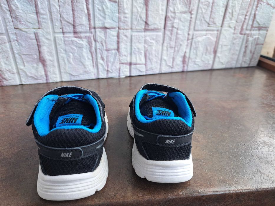 маратонки за момче,кецове,спортни обувки Nike,найк,номер 23,5