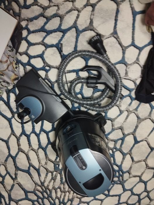 Пелисос сотилади срочно