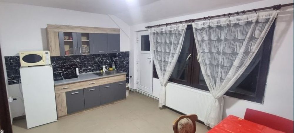 Spatiu cazare Valea Rosiei, com. Remetea