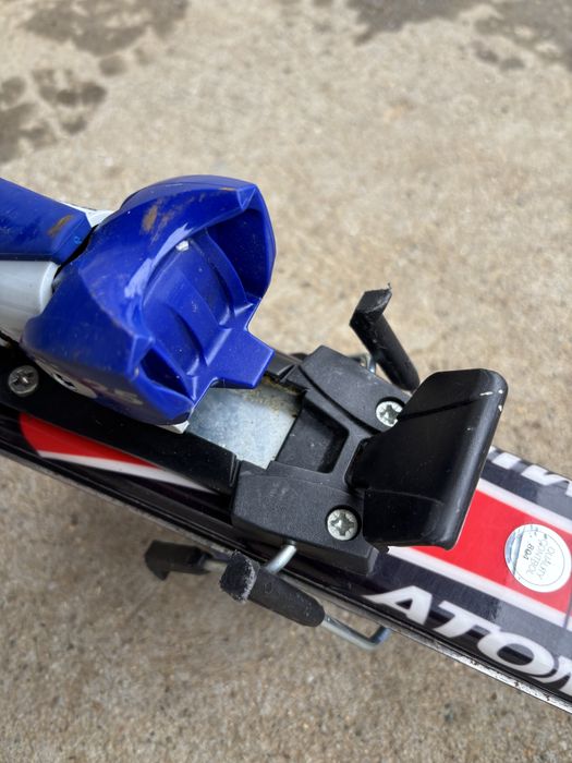 Schiuri pentru copii marca ATOMIC  Race 8