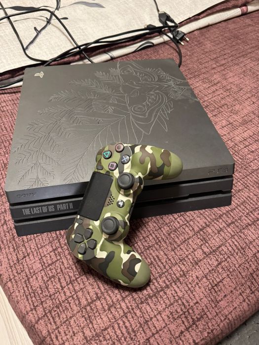 Vand Play Station 4 Pro The Last Of Us 2 Edition