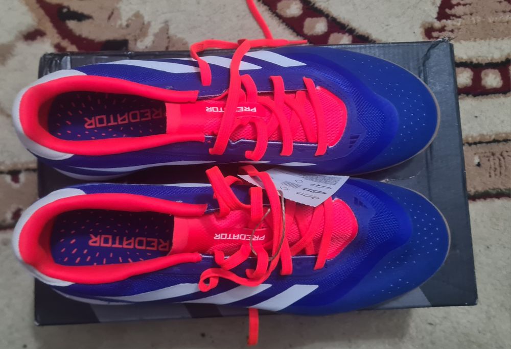 Adidads Predator League IN