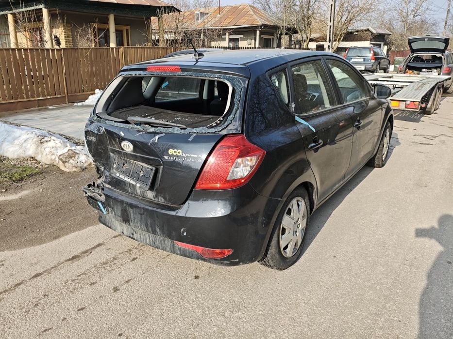 Kia Ceed  FaceLift  Avariată