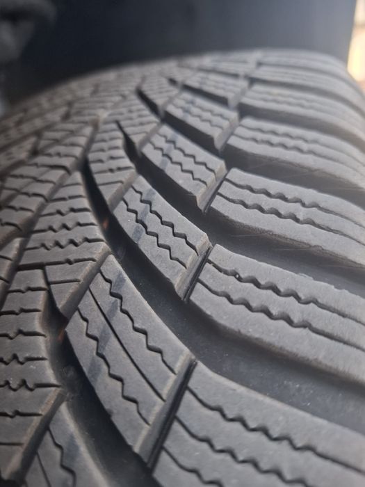 Vând roți de iarna