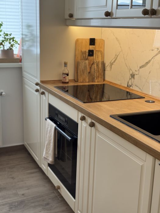 Apartament 2 camere cu loc de parcare inclus - zona Tractorul