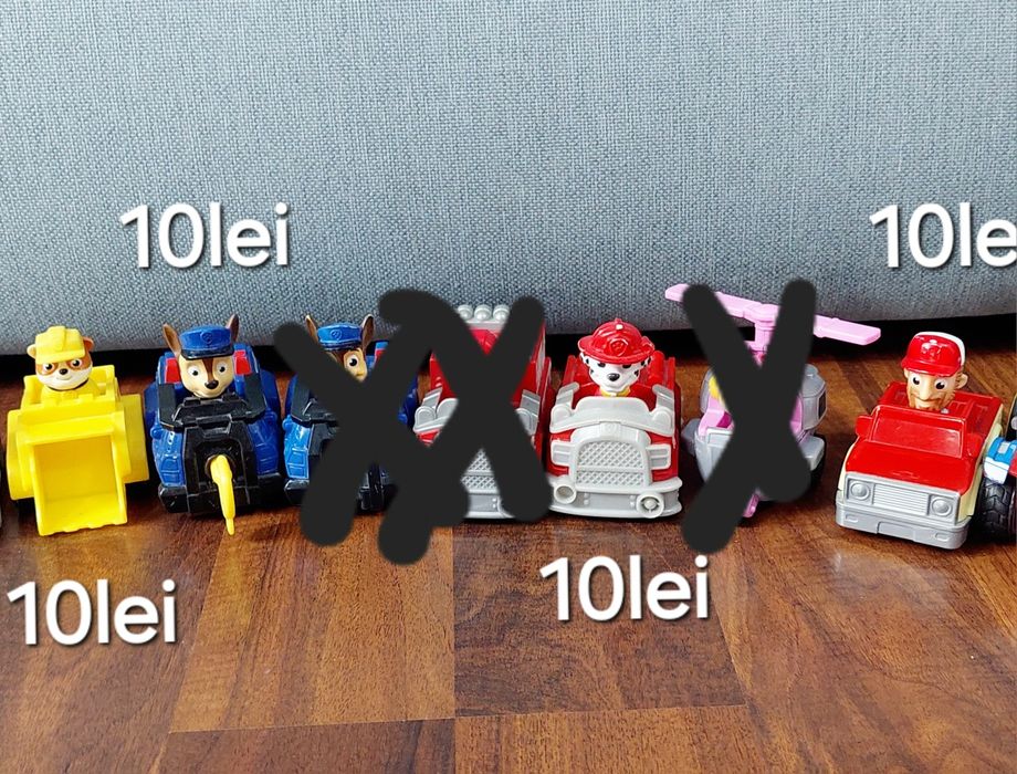 Lot  Paw Patrol Patrula Cățelușilor: autobuz, vehicule și figurine