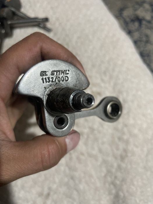 Abielaj motocoasa si drujba stihl