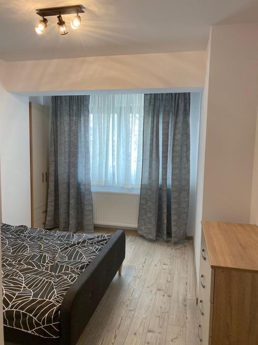 Proprietar inchiriez apartament in zona centrala