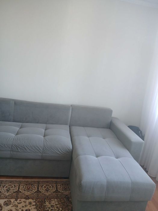 Продам  диван срочно