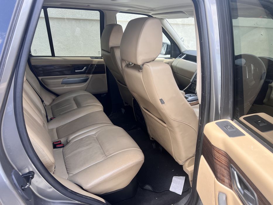 vând range rover 2.7