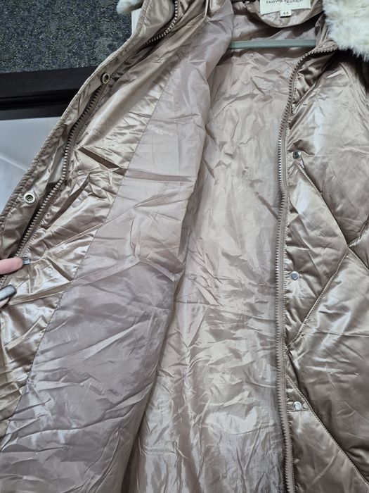 Продам женскую куртку