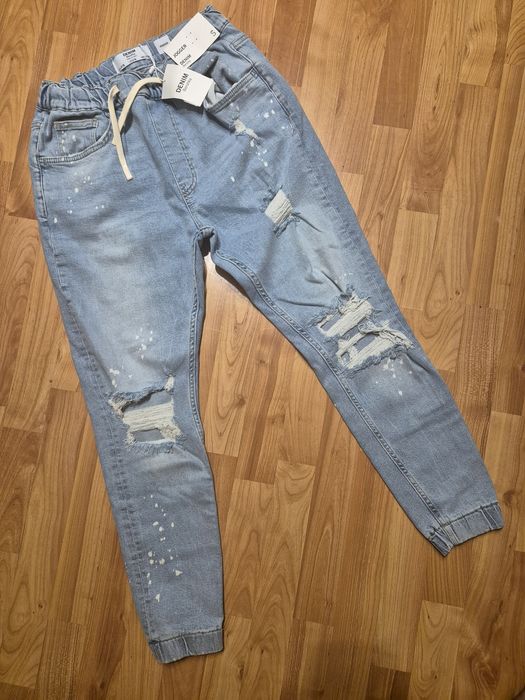 Чисто нови дънки Bershka -M размер