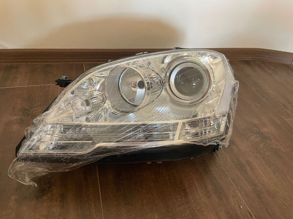 Фар за Mercedes ML W164 facelift