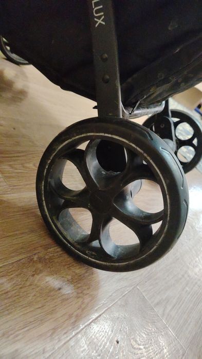 Коляска детская почти новая