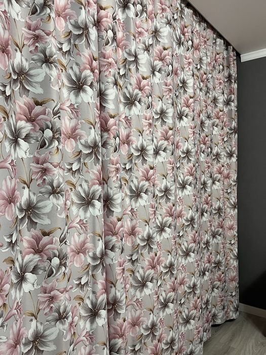 Продам шторы 2 штуки