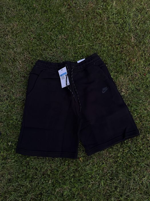 Panfaloni Scurti Nike Tech / Premium 2026