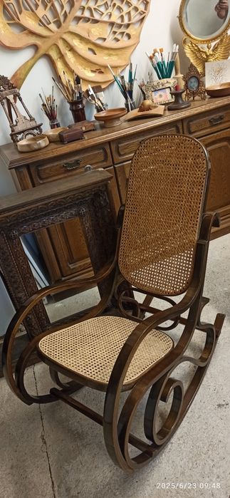 Реставрация на мебели и дърворезба