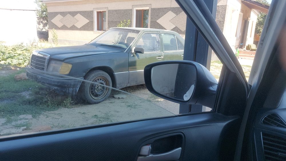 Мерседес бенз 230Е