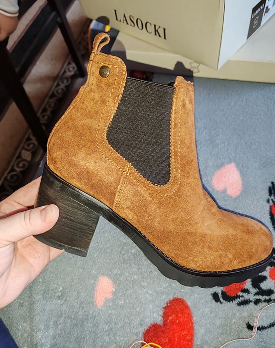 Botine Lasocki piele întoarsă Nr 38