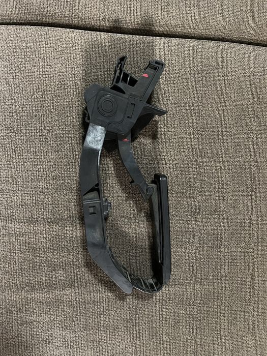 Педал газ Мерцедес W211 E220