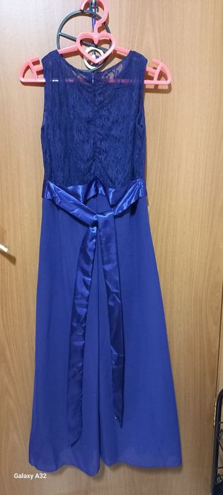 Новое нарядное платье 40 размер.