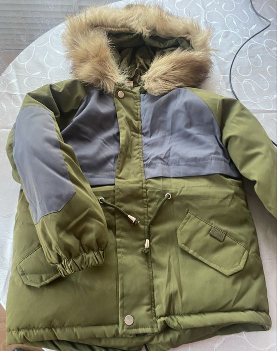 Продам куртки новые теплые , разм 130 /64