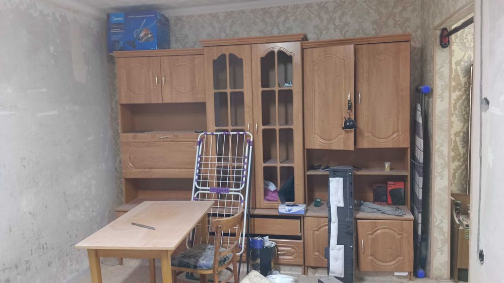 Стенка шкаф для гостинной Б/У