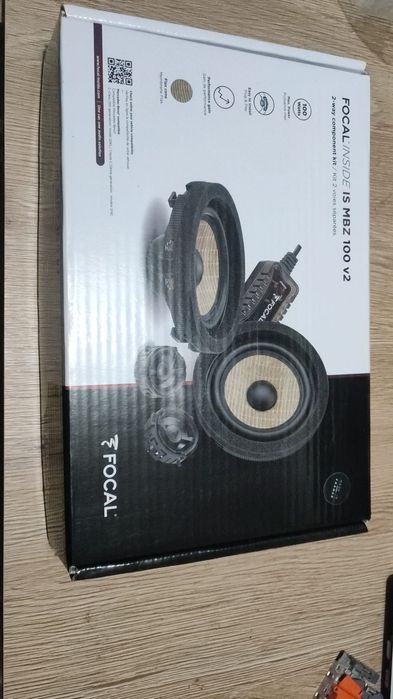 „Boxe Focal INSIDE Mercedes-Benz C-Class – 1 mare + 4 mici (fără fire)