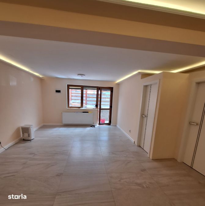 2 camere | Busteni | partia Kalinder | Prahova | parcare