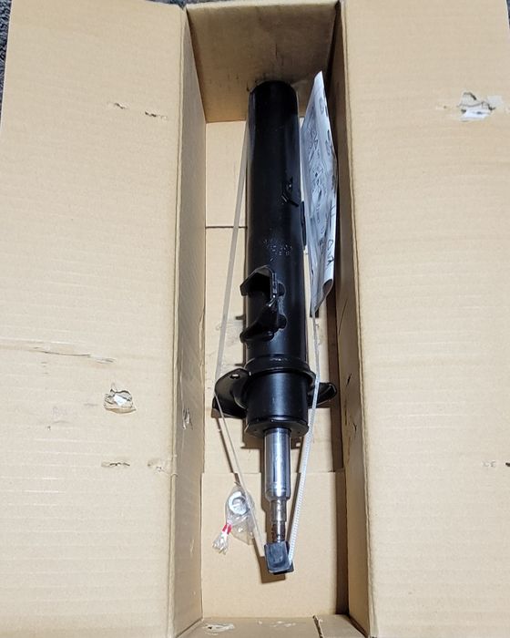 Amortizoare față Bmw E9x KYB noi în cutie + flanse Sachs