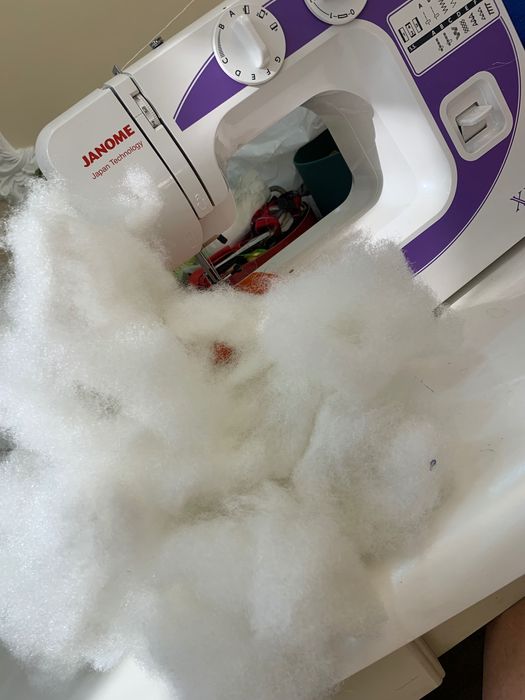 Продам Подушки на синтепоне новые