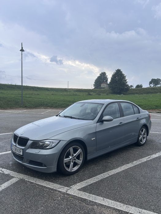 BMW seria 3 - E90 318i