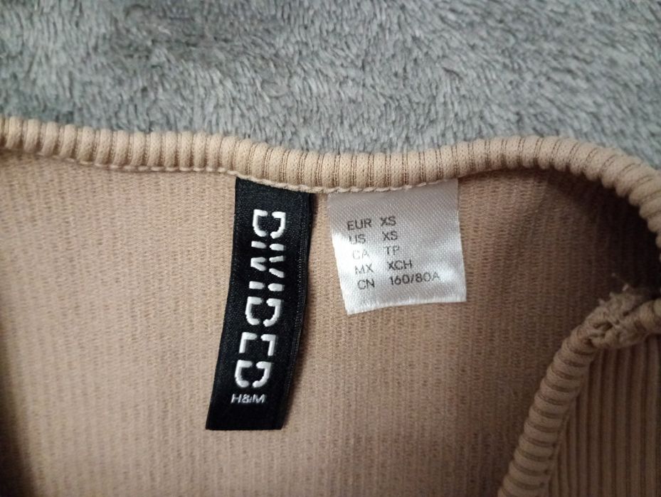 Дамски тениски, блузи и топове