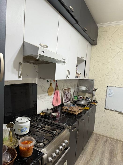 Сотилади 3 хонали янги Дархон.