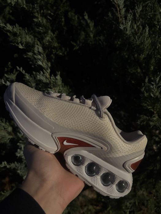 *Air Max DN Light Orewood Brown*