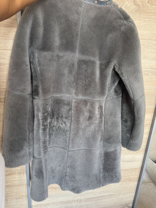 Blana/cojocel miel, doua fete, bleu cu gri, S, ca noua