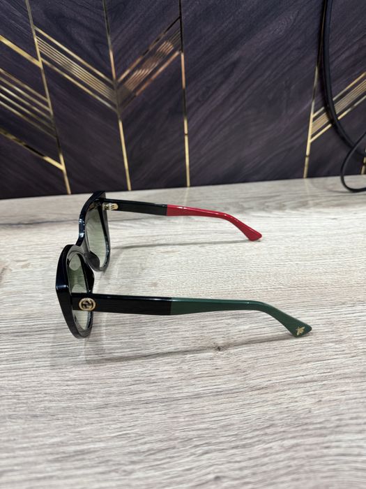 Солнцезащитные очки GUCCI