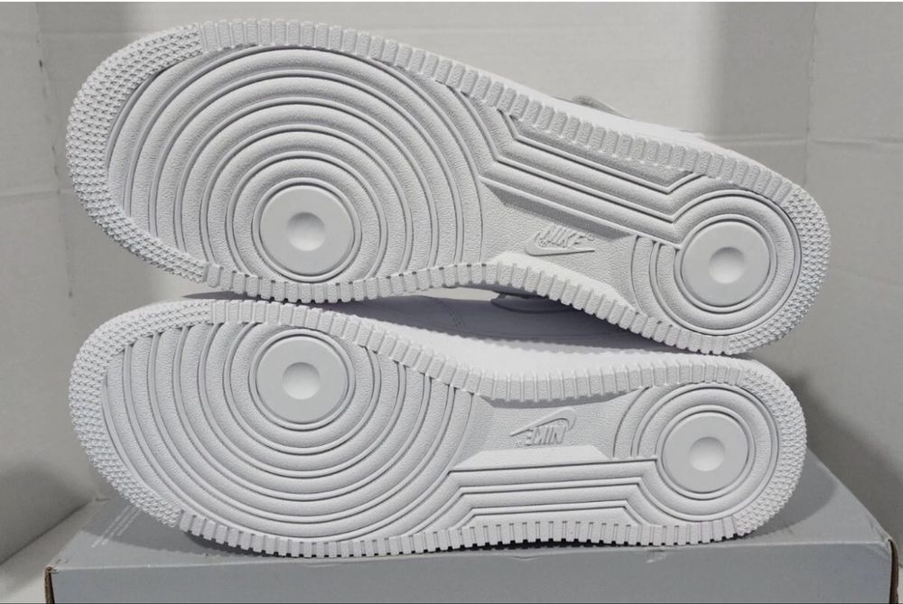 Adidasi Nike Air Force 1 Mid Triple White