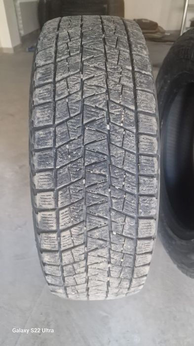 Продам зимнюю резину